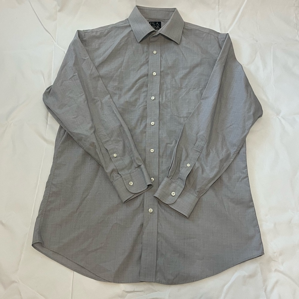 JoS. A. Bank Button Down Men’s Classic Collection Shirt 16 1/2 X 33 Gray